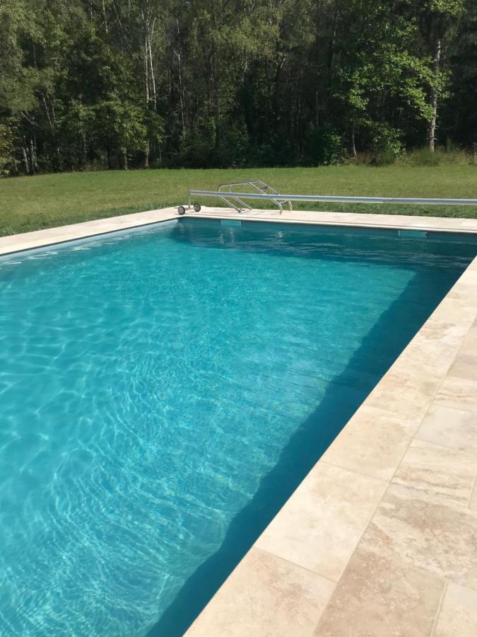 Logement Avec Acces Piscine Chaumont-sur-Tharonne Dış mekan fotoğraf